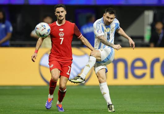 Argentina inició la Copa América derrotando a Canadá.