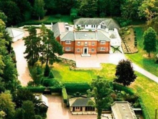 Las mansiones que no habías visto de otros grandes cracks del fútbol mundial