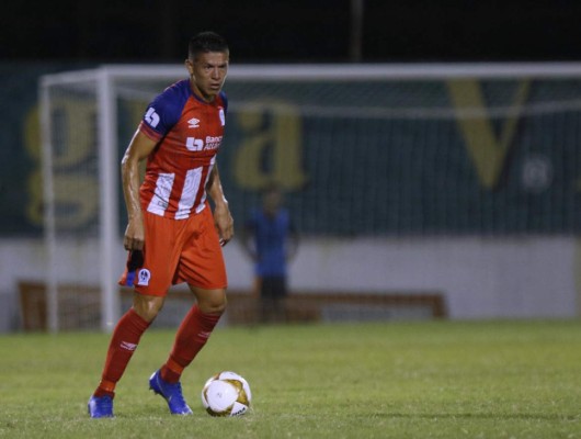 ¡Dos cambios! El 11 titular del Olimpia el clásico ante Motagua en el Olímpico