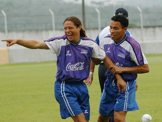 Esto fue de los medallistas de plata panamericanos en Winnipeg 1999 con Honduras