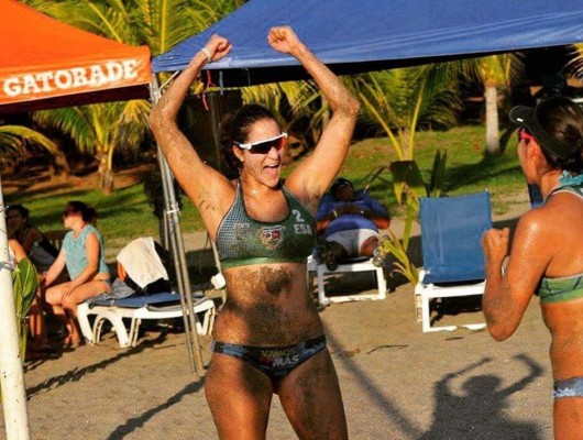 Laura Molina, la despampanante voleibolista salvadoreña que deslumbra con su belleza