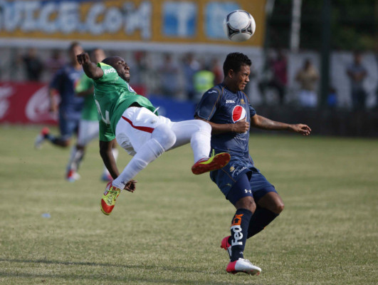 Imágenes del accidentado partido Marathón-Motagua