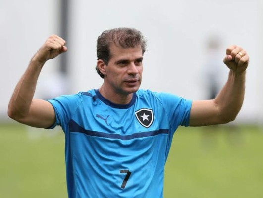 ¿Y Messi? Cristiano Ronaldo y las leyendas que anotaron más de 700 goles