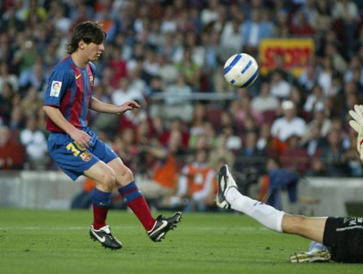 Desde el primer al último partido: La gloriosa carrera de Lionel Messi en el Barcelona en imágenes