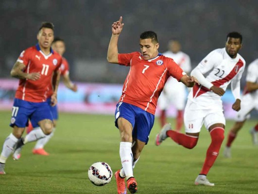 Chile venció 2-1 a Perú y pasa ala final de la Copa America 2015