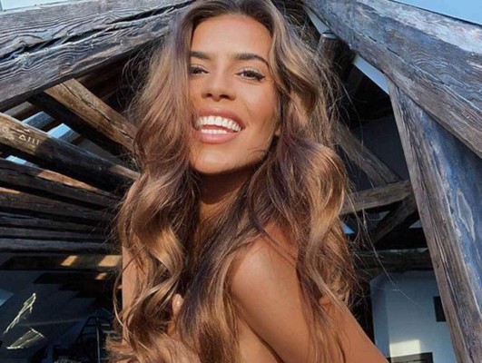 El delantero más polémico del mundo deja su club para protagonizar un reality show con su novia