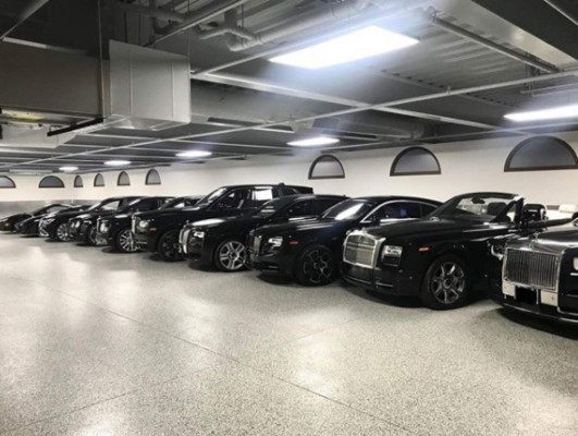 Así es la millonaria vida de Floyd Mayweather: Apuestas, jet privado, autos y sus mansiones