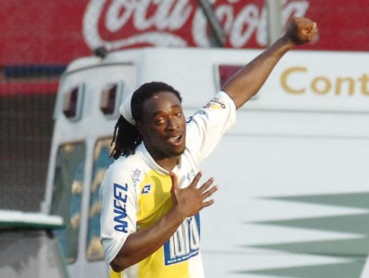 ¡UNO MÁS! Futbolistas hondureños que han jugado en Uruguay