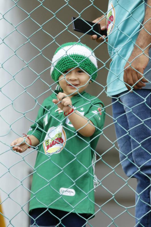 El héroe de Motagua ante Platense, error arbitral que no aprovechó el Ciclón y las bellas chicas en el Excélsior