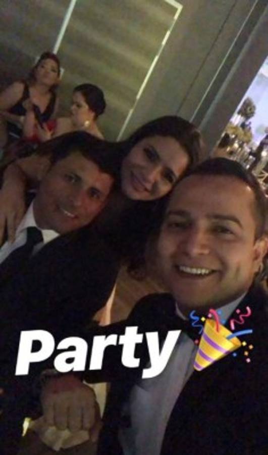 Las nuevas fotos que no has visto de la lujosa boda de Carlo Costly y Tita Torres