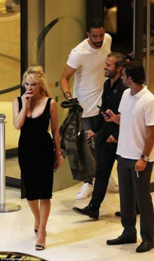 PICANTE: La confesión más íntima de Pamela Anderson con reconocido jugador francés