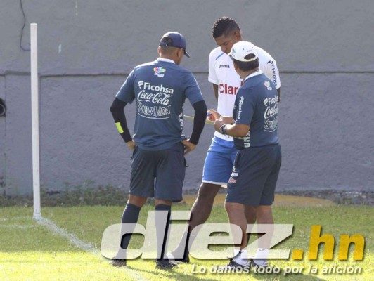 FOTOS: Carlo Costly irradia optimismo en su primer entreno con Honduras