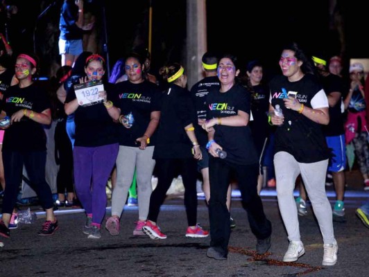 San Pedro Sula brilló con el 'Neo Run'