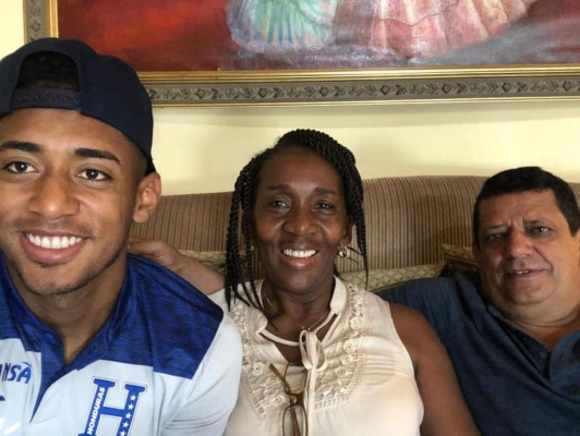 Las orgullosas madres de los jugadores más populares del fútbol hondureño