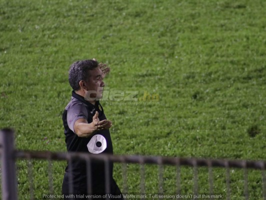 No se vio en TV: terrible lesión, zafarrancho y apagón en La Ceiba; Motagua fue una explosión