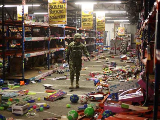 Especial: Saqueos masivos en México por gasolizano