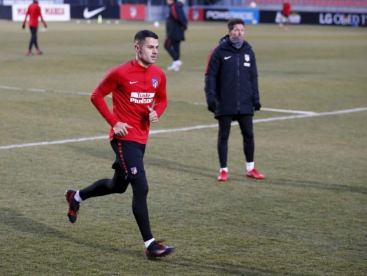 MERCADO: Dos jugadores apuntan su salida del Barça; El único fichaje que llegaría al Real Madrid