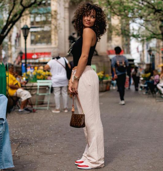 ¡Sorpresa! Cuando todo indicaba que iba a volver con su ex, crack del Real Madrid es captado a bordo de su yate con famosa modelo