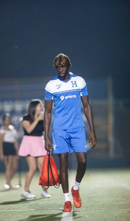 Primi Maradiaga dirigiendo a la 'H' tiktokera, el look de Brayan La Playa y nuevo portero ante Nicaragua