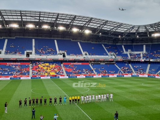 No se vio por TV: Peleas, arrestos, el espontáneo, el 'colado' en celebración de Motagua y la belleza de Elexa Bahr