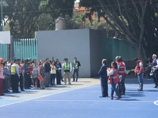 FOTOS: Las impactantes imágenes del terremoto que sacudió México