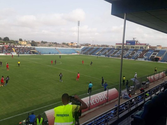 Conocé los estadios de la primera división de Angola donde jugará el hondureño Bryan Moya