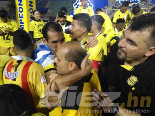 NO VISTE EN TV: El llanto de Rubilio, la fiesta en el campo y el pasillo aurinegro