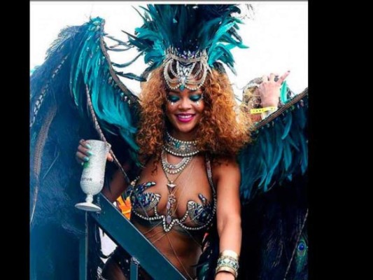 Lewis Hamilton y Rihanna disfrutaron en el carnaval de Barbados