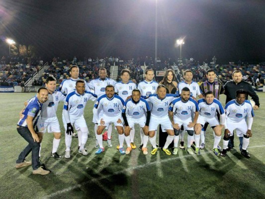 Fotos: Nathalia Casco arranca suspiros en partido de leyendas en Estados Unidos