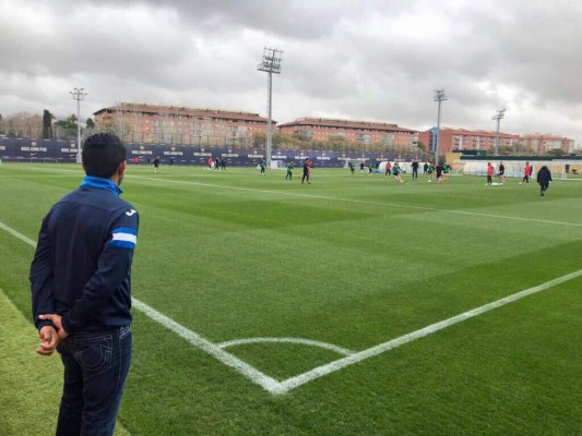 ¡De lujo! Las imágenes de la capacitación de Amado Guevara en Europa