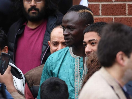 En fotos: La historia de vida de Sadio Mané, el jugador africano más humilde de la actualidad