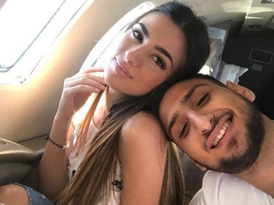 ¿Quién es? Así ha sido captada la espetacular novia de una de las figuras del Milan