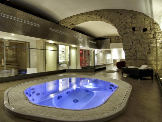 Así es el lujoso hotel en el que se hospedará Real Madrid en Nápoles