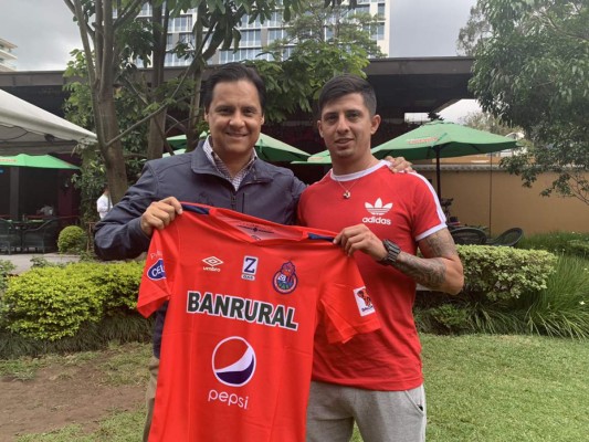 Mercado Centroamérica: Legionario regresa a El Salvador, Municipal con fichaje y catrachos son noticia en Costa Rica