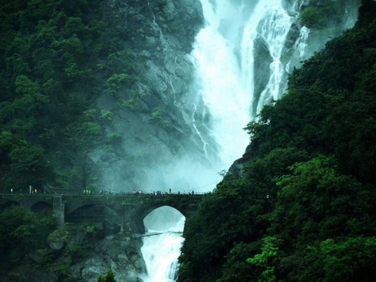 Un lugar exótico: Así es la nueva casa del hondureño Clayvin Zúniga en la India