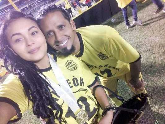 FOTOS: Así festejaron la Copa 12 las guapas aficionadas de Real España