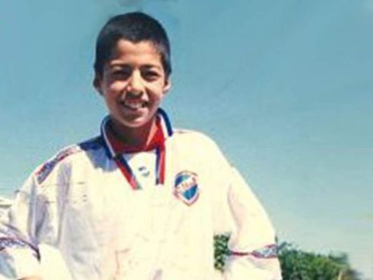 ¡Irreconocibles! Así eran de niños los cracks del Real Madrid y Barcelona