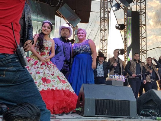 Los increíbles regalos que recibió Rubí en su fiesta de 15 años