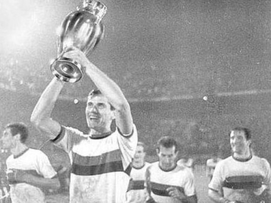 Las 15 remontadas más épicas en la Champions League