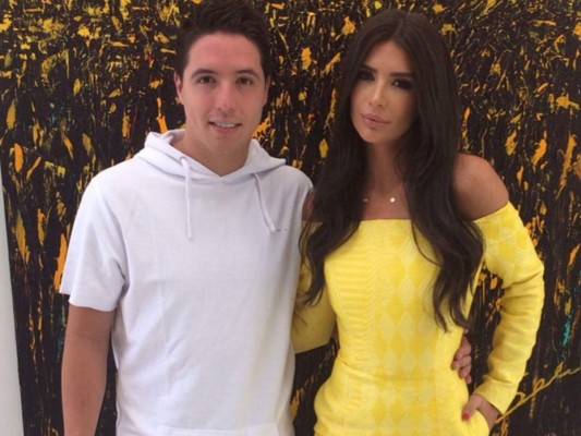 Anara Atanes, la modelo británica que tiene llorando a Samir Nasri