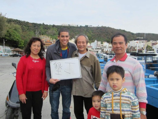 Así es la vida de Elías Argueta y Luis Galo en Taiwán; comidas raras y un idioma difícil