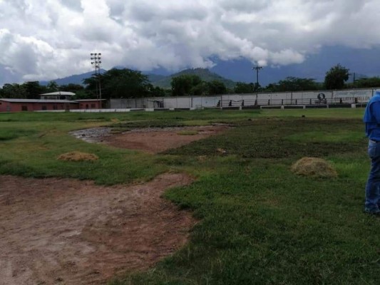 ¡Irreconocible! Así luce la cancha del Estadio Argelio Sabillón de Santa Bárbara