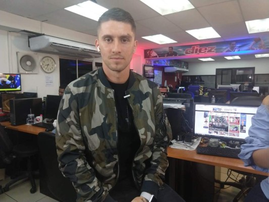 Esteban Espíndola en DIEZ TV: 'Los candidatos al título son Olimpia y Motagua, Marathón tiene que ir de a poco'