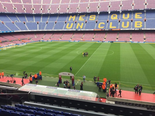 La locura en las afueras del Camp Nou tras cerrar estadio para el Barcelona-Las Palmas