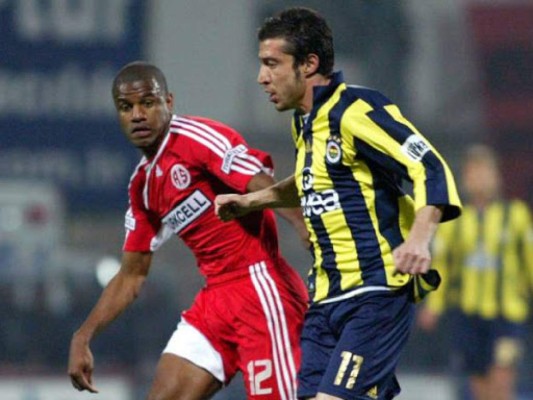 Hondureños que fueron legionarios y son pocos recordados con estos clubes