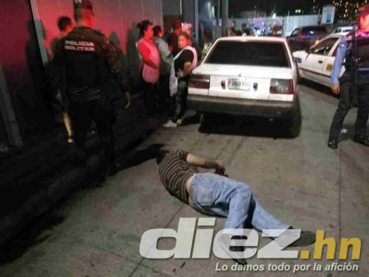 EN FOTOS: Noche de terror en las afueras del Nacional tras derbi Motagua-Olimpia