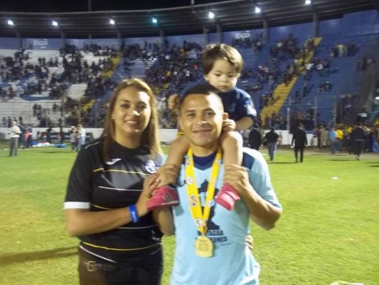 ¡BELLAS! Conoce a las novias y esposas de los jugadores del Motagua y Olimpia