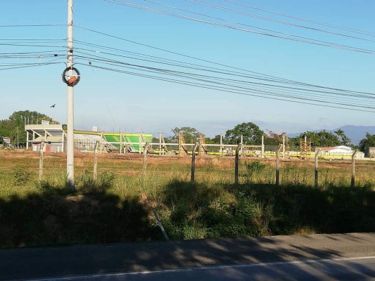 Parrillas One anuncia que está instalando sillas en las graderías al nuevo estadio