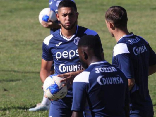 Mercado: Platense con fichajes, Elis vuela a Portugal y hondureño con nuevo equipo en España