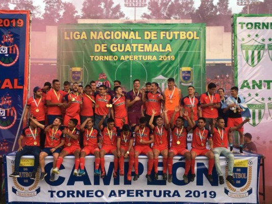 ¡Largas sequías! Las rachas negativas sin títulos en los grandes clubes centroamericanos